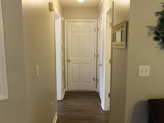 2nd image of 128 Magnolia Cir