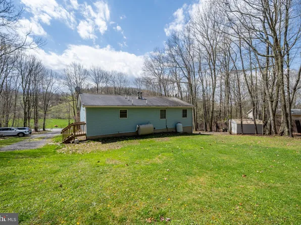 1865 Garrett Rd, Oakland, MD 21550