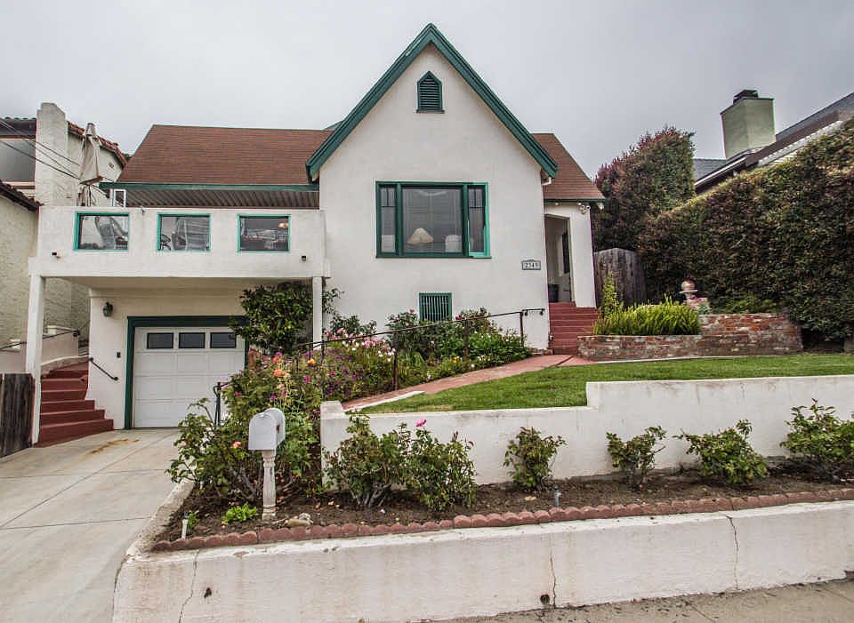 1st image of 2349 Palomar Ave