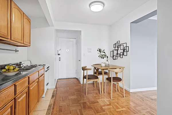 Rented by Douglas Elliman | media 8