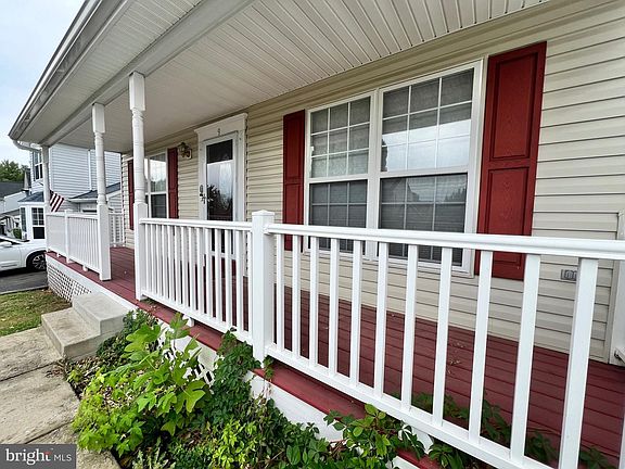 2nd image of 9 Varone Dr