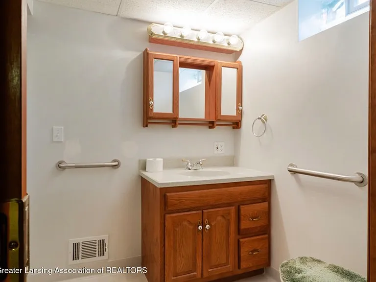 3716 Macon Ave — Photo 7