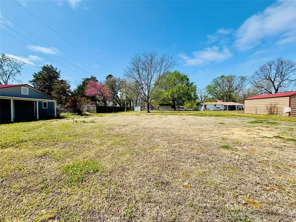 609 N G St, Eufaula, OK 74432