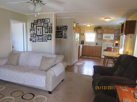 5th image of 3320 Crystal Lake Dr