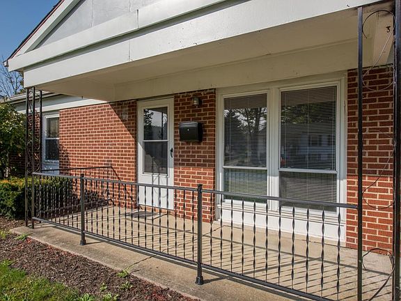 4th image of 381 Canfield Dr
