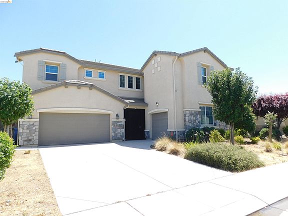 2nd image of 1090 Lavender St