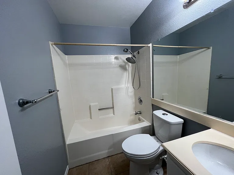 1367 Serena Cir — Photo 9