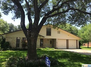 528 Dennis Dr, Round Rock, TX 78664