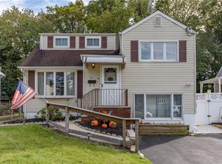 14 Lily St, Parlin, NJ 08859
