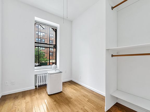 4th image of 1457 3rd Ave Front 2C