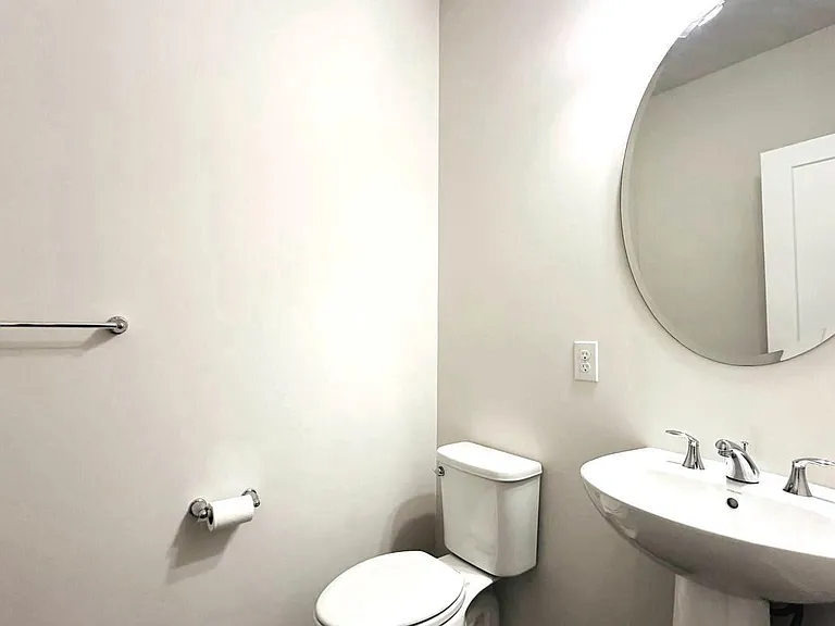 229 Wynstone Ct — Photo 16