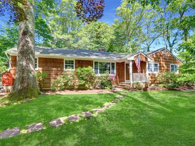 44 Mud Road, Setauket, NY, 11733
