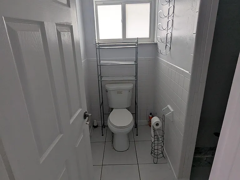 6581 Hayes St — Photo 16