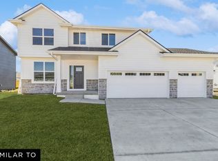 4724 180th St, Urbandale, IA 50323
