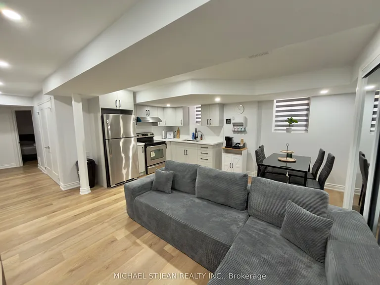 8849 Dogwood Cres #BASEMENT — Photo 1