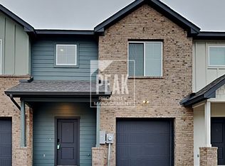 1102 Boxwood Ln, Fort Worth, TX 76140