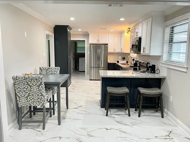 5175 Lanier Dr — Photo 3