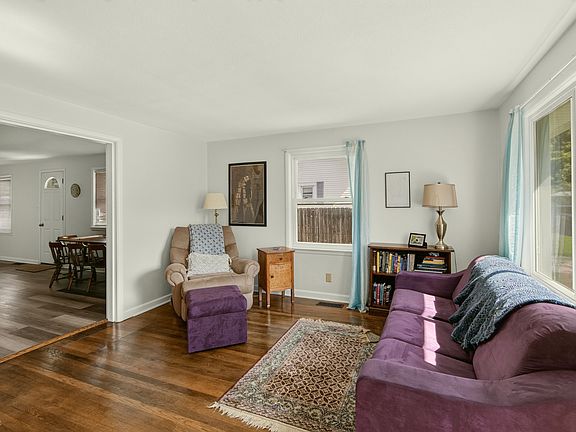 2nd image of 413 S Main St