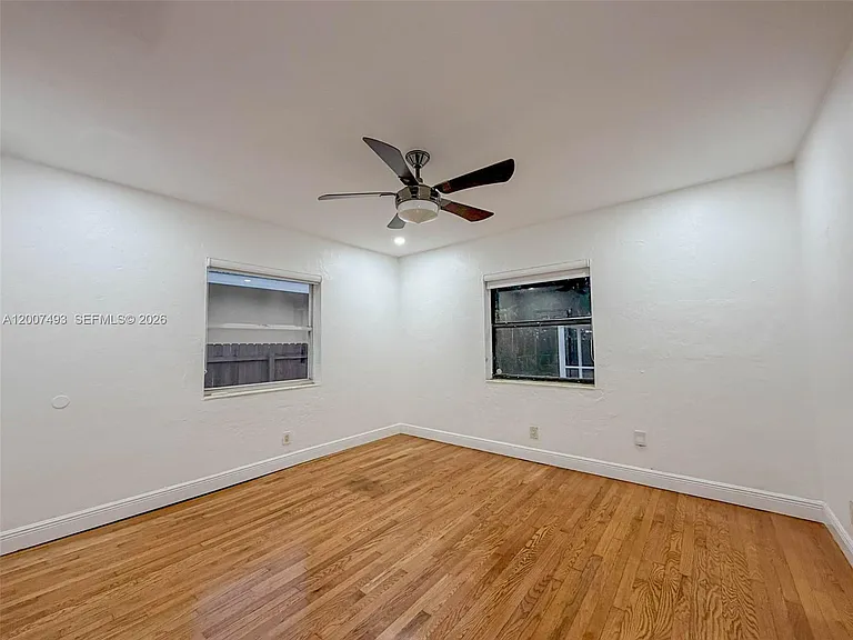 410 Pinecrest Dr — Photo 15