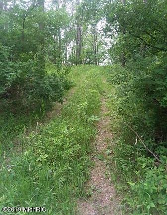 4th image of S Lakeshore Dr