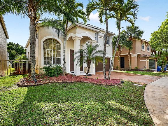 3rd image of 1572 Briar Oak Drive