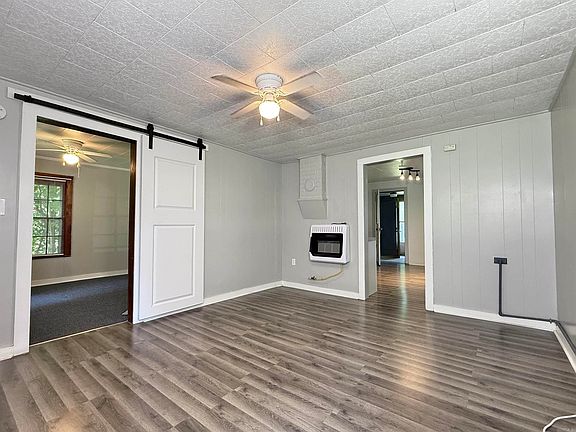 5th image of 304 S 12th Ave
