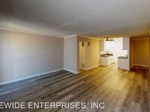 3rd image of 21828 Roscoe Blvd #1