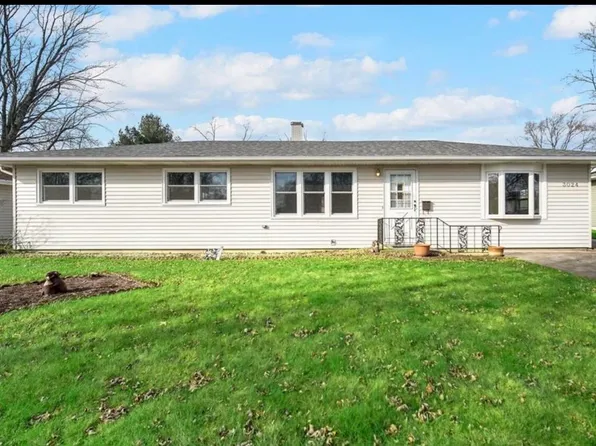 3024 McAfee Dr, Hobart, IN 46342
