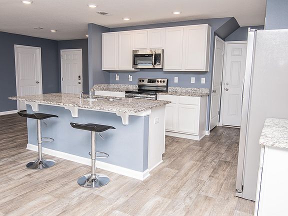 4th image of 946 Merganser Way