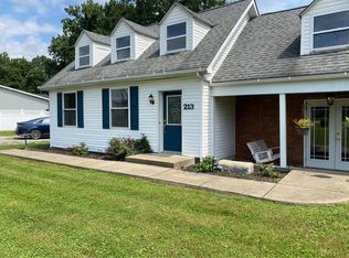 213 Ivywood St, Eleanor, WV 25070