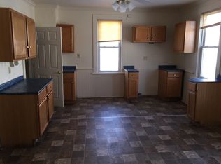 2416 N Hubbard St, Milwaukee, WI 53212
