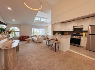 240-52 Oak Park Dr, Little Neck, NY 11362