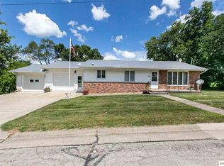 1959 Smith St, New Vienna, IA 52065