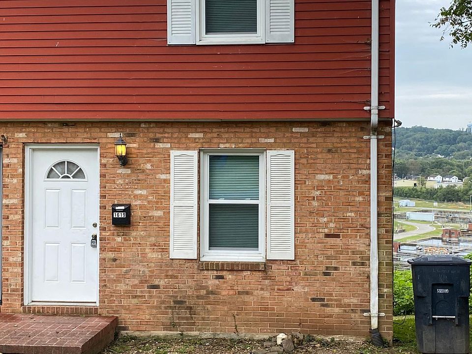 1st image of 1619 Lawrence Ave SE