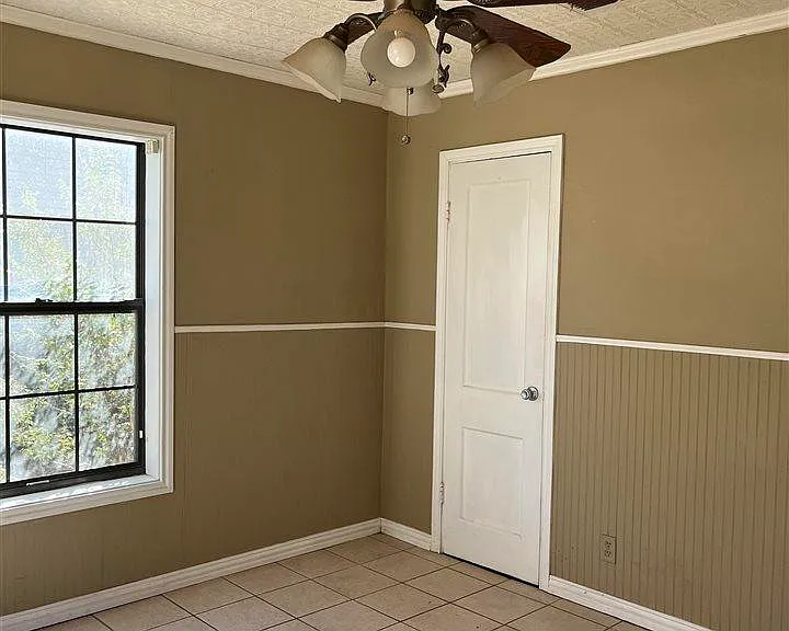 3318 Sherwood Ln — Photo 9