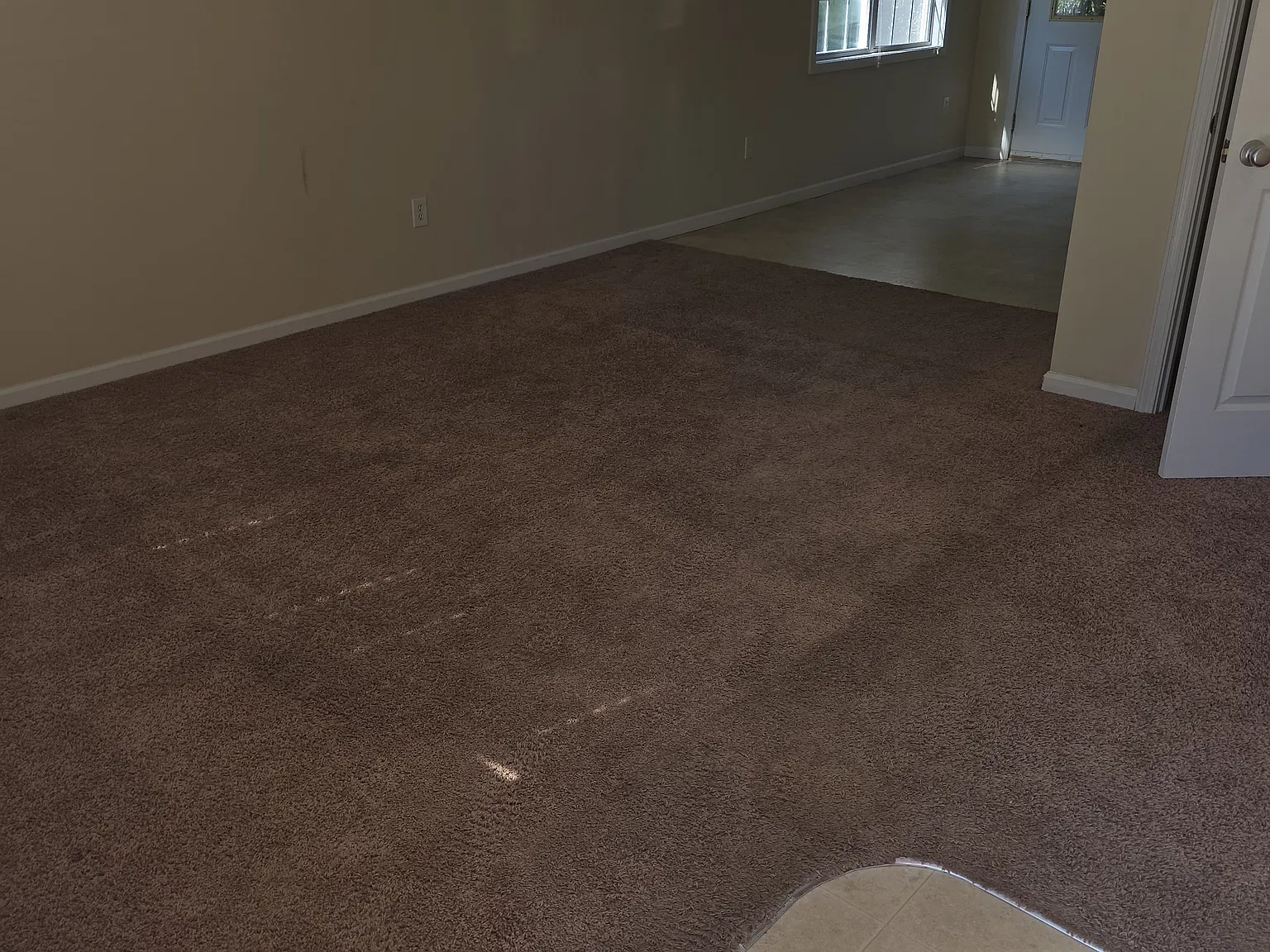 134 Lincoln Dr — Photo 2