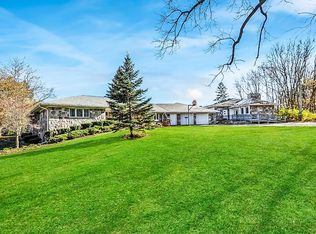 636 N Main St, Chelsea, MI 48118