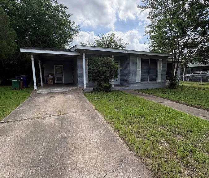 6313 Kenilworth Dr — Photo 2