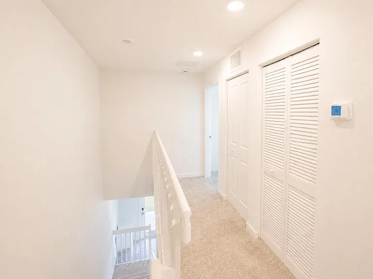 5085 SW 37th St — Photo 31