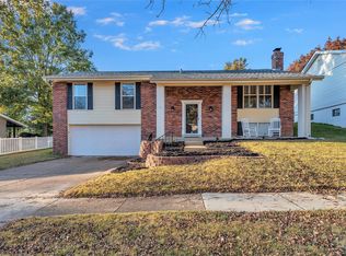 1111 Foxworth Ct, Ballwin, MO