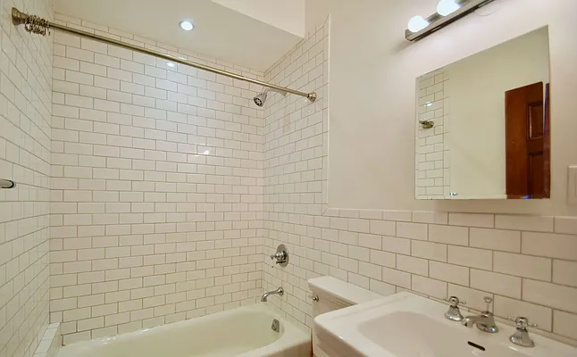 Rented by Compass | media 7