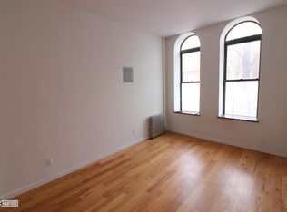 76 Huron St APT 1R, Brooklyn, NY 11222