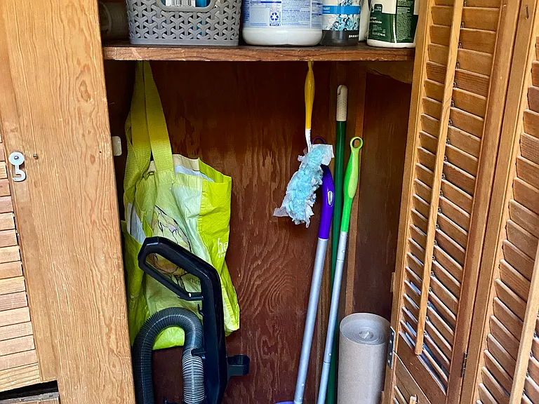 Starter/backup cleaning supplies and equipment.