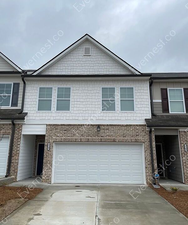 1st image of 4554 Bishops Ln