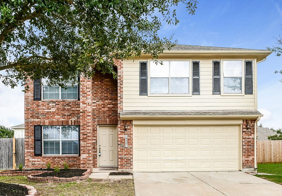 1st image of 19527 Cabra Ct