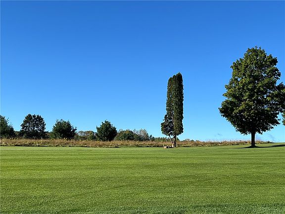 5th image of W3270 Soholt Road