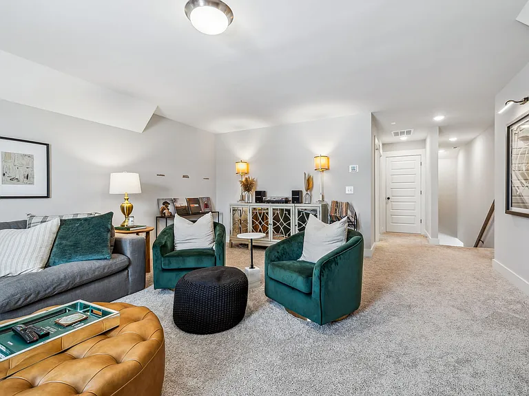 7560 Maggie Dr — Photo 43