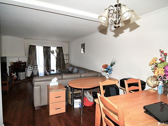 5th image of 2790 40th Ave