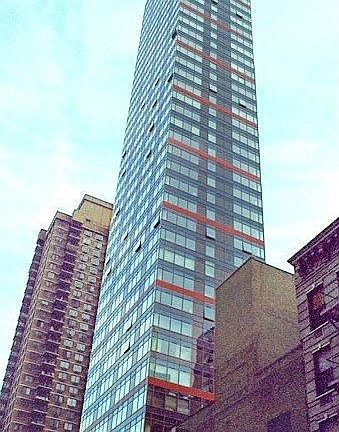 4th image of 250 E 54th St APT 14C