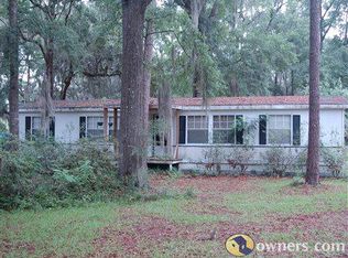 32 Woods Dr, Midway, GA 31320